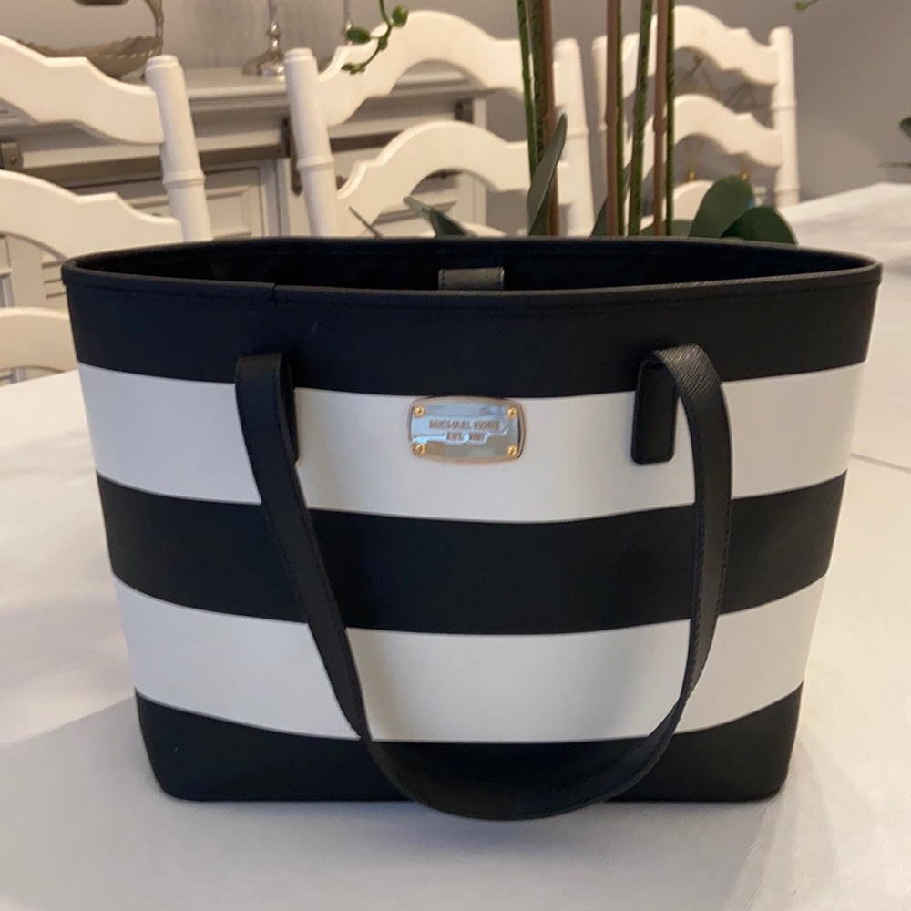 Michael Kors tote